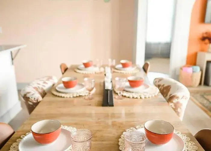 2bd Near Downtown & Hospitals King Bed + Parking *