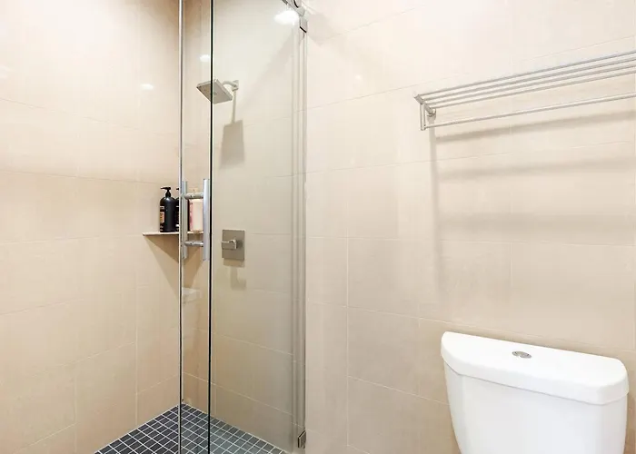 Appartement 2bd Near Downtown & Hospitals King Bed + Parking